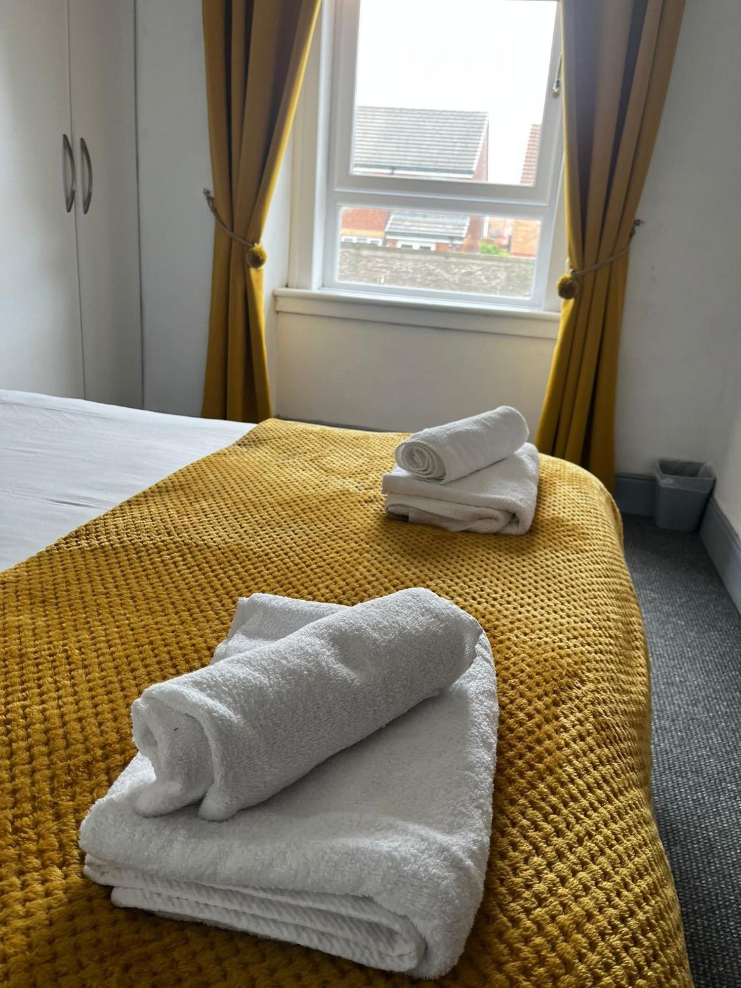 Dundee Football Stadium Apartment Bagian luar foto