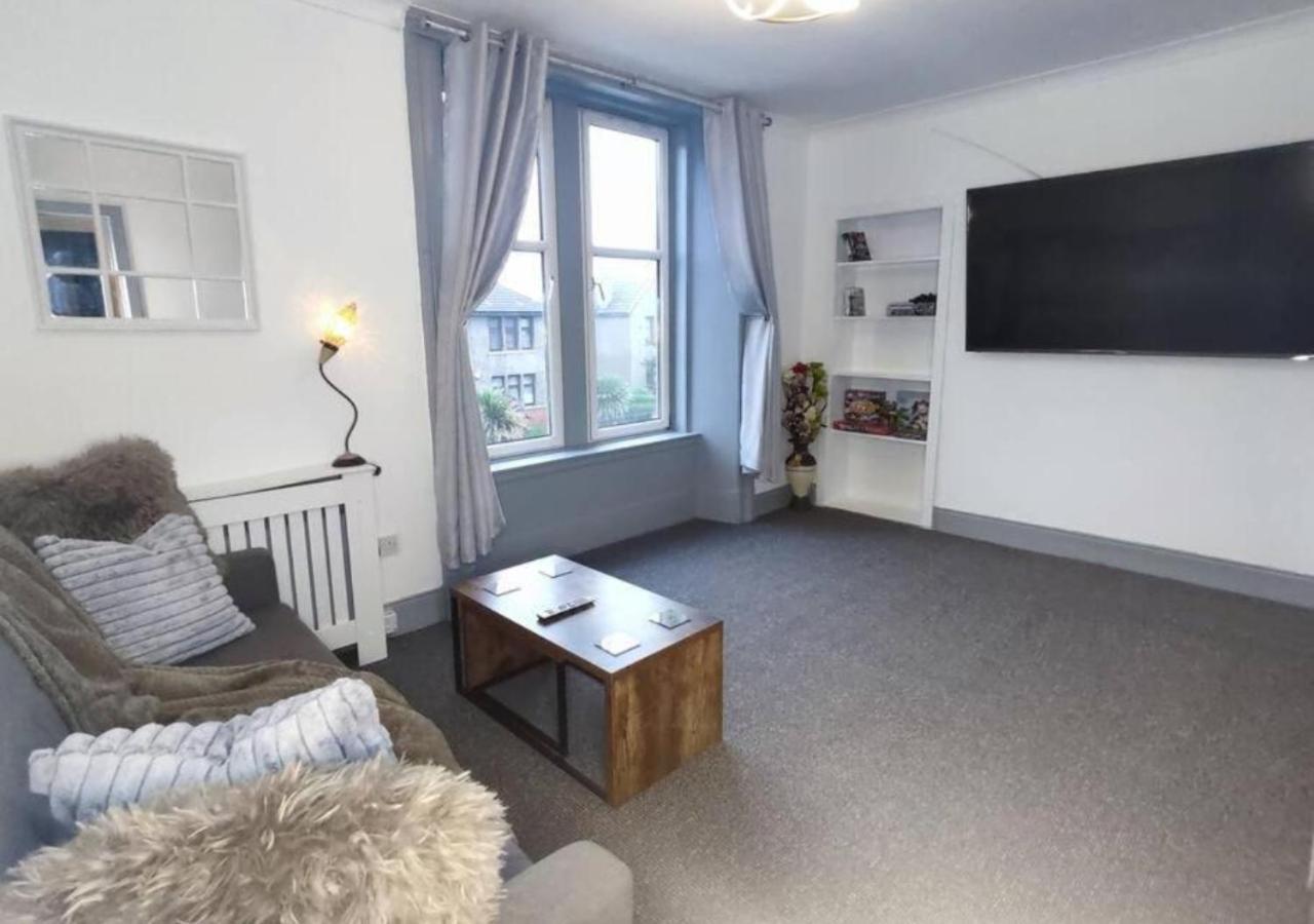 Dundee Football Stadium Apartment Bagian luar foto
