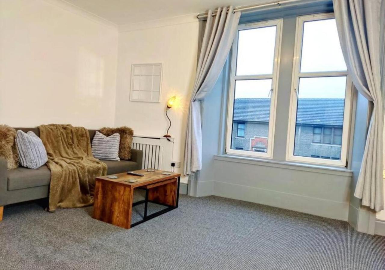Dundee Football Stadium Apartment Bagian luar foto